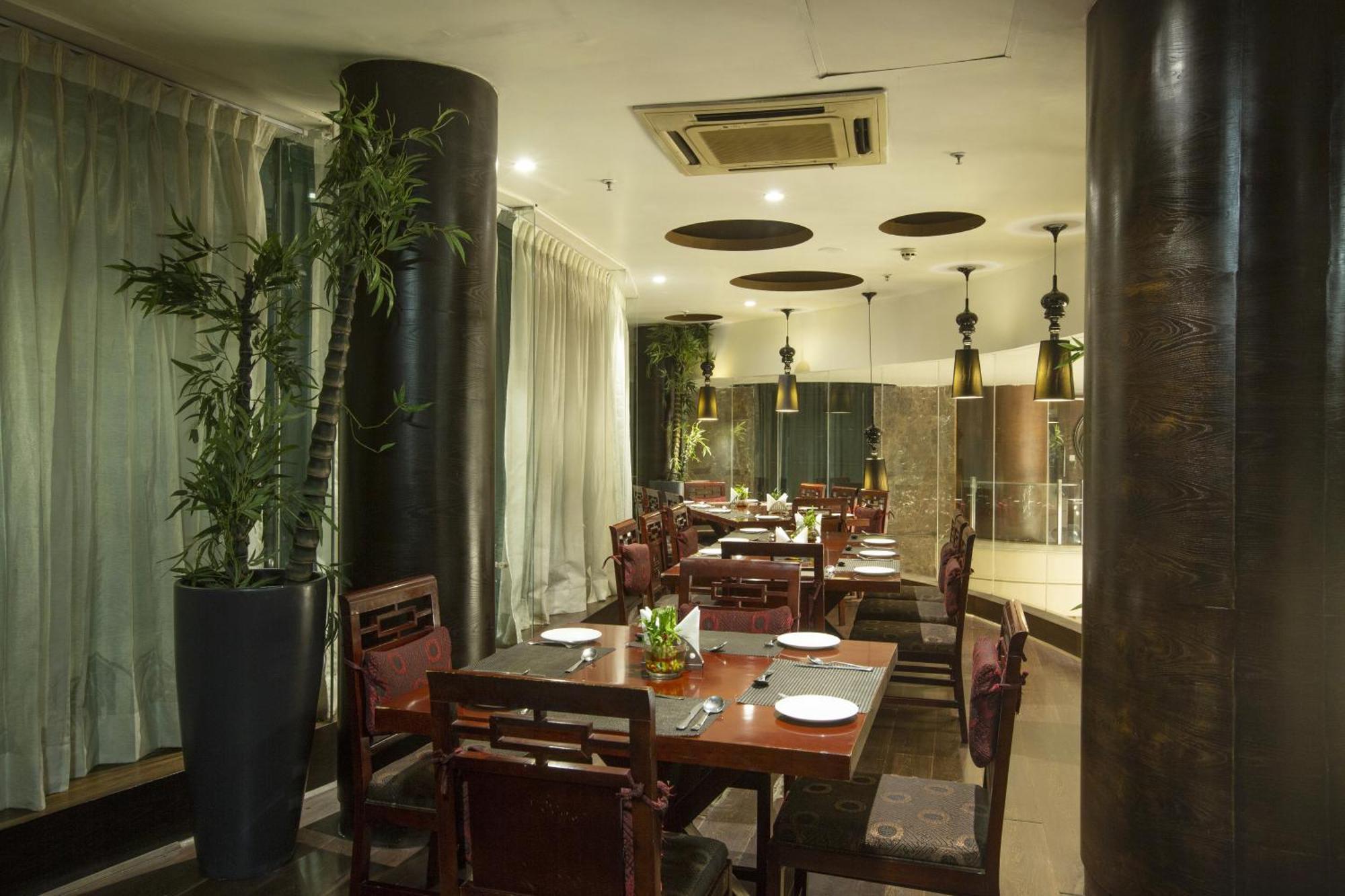 Vesta International Hotel Jaipur Luaran gambar