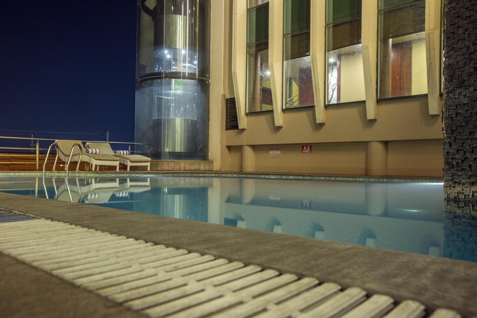 Vesta International Hotel Jaipur Luaran gambar