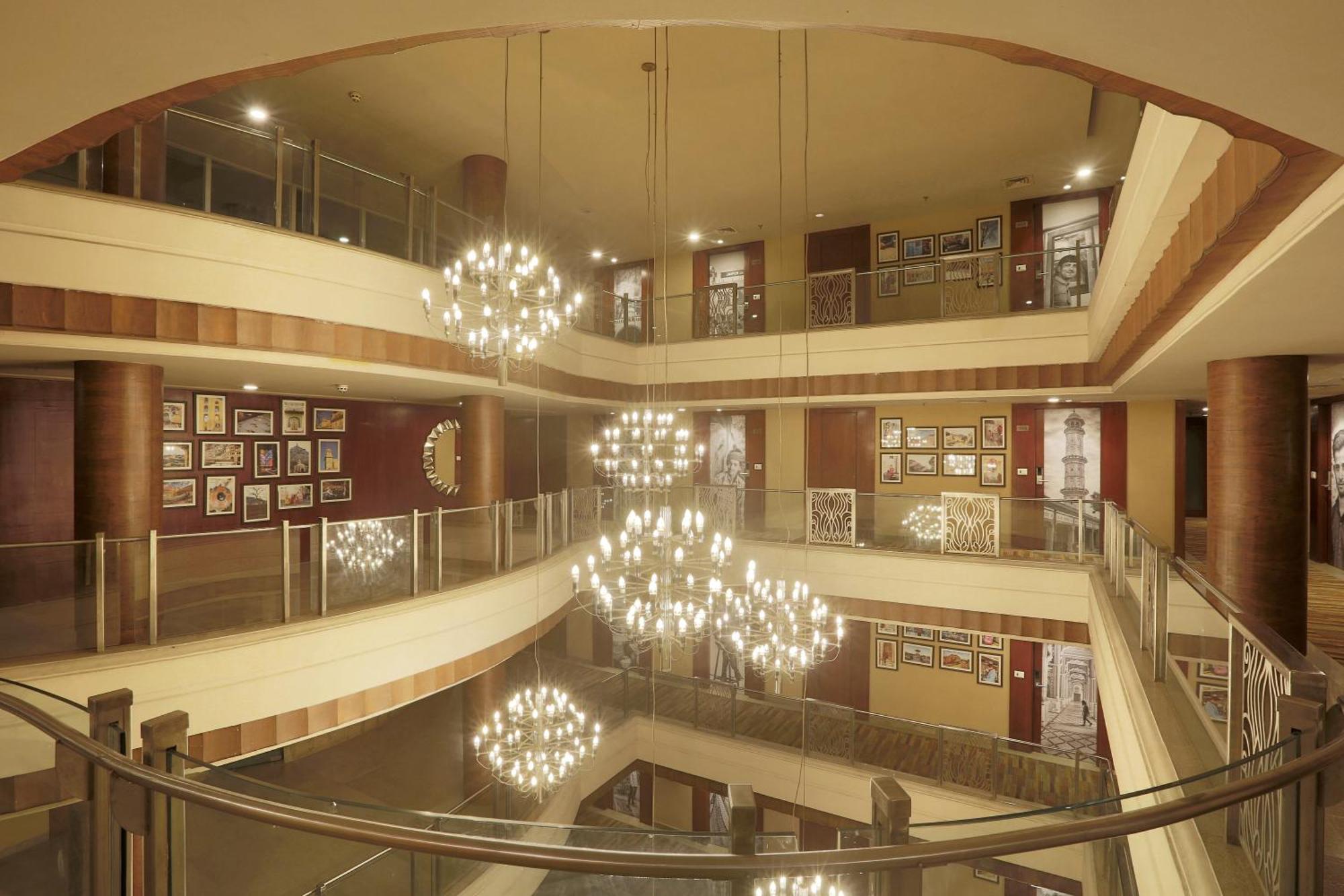 Vesta International Hotel Jaipur Luaran gambar