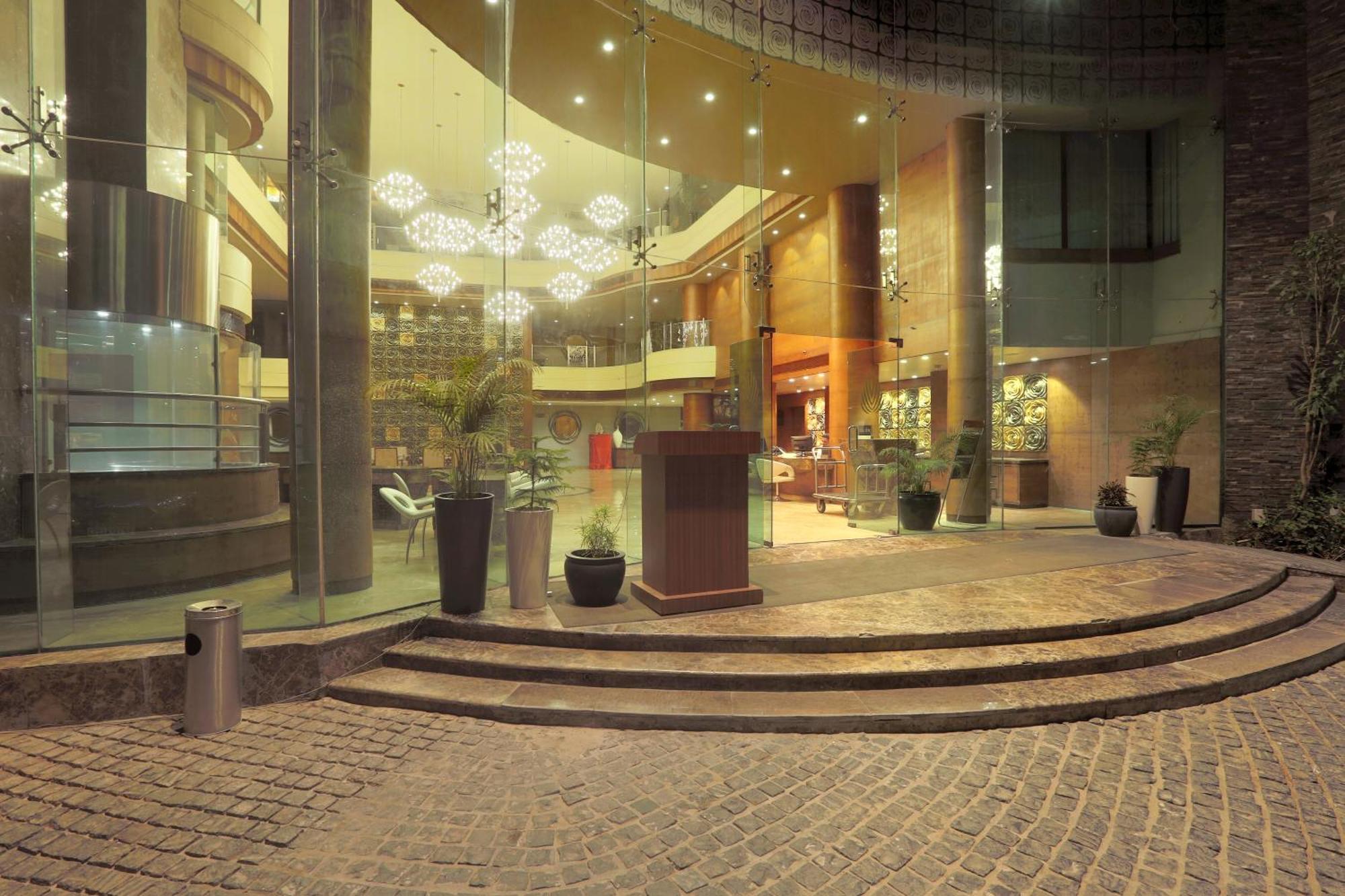 Vesta International Hotel Jaipur Luaran gambar