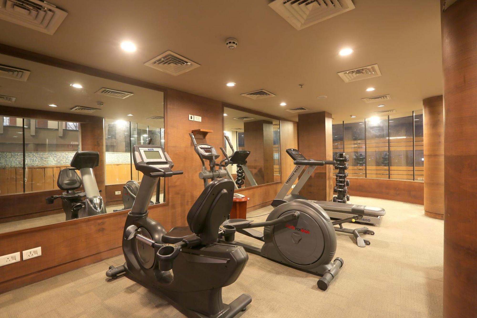 Vesta International Hotel Jaipur Luaran gambar