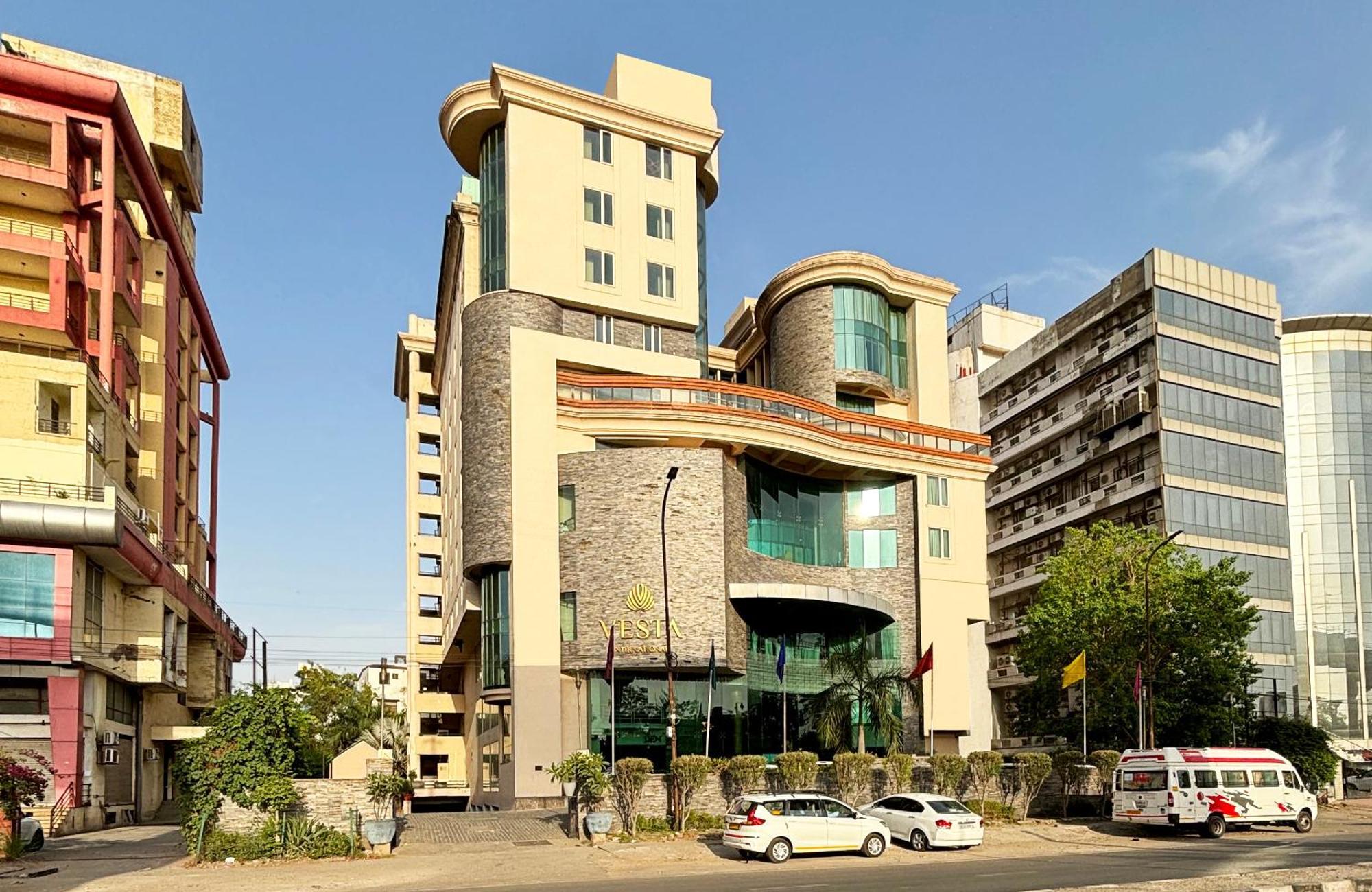 Vesta International Hotel Jaipur Luaran gambar