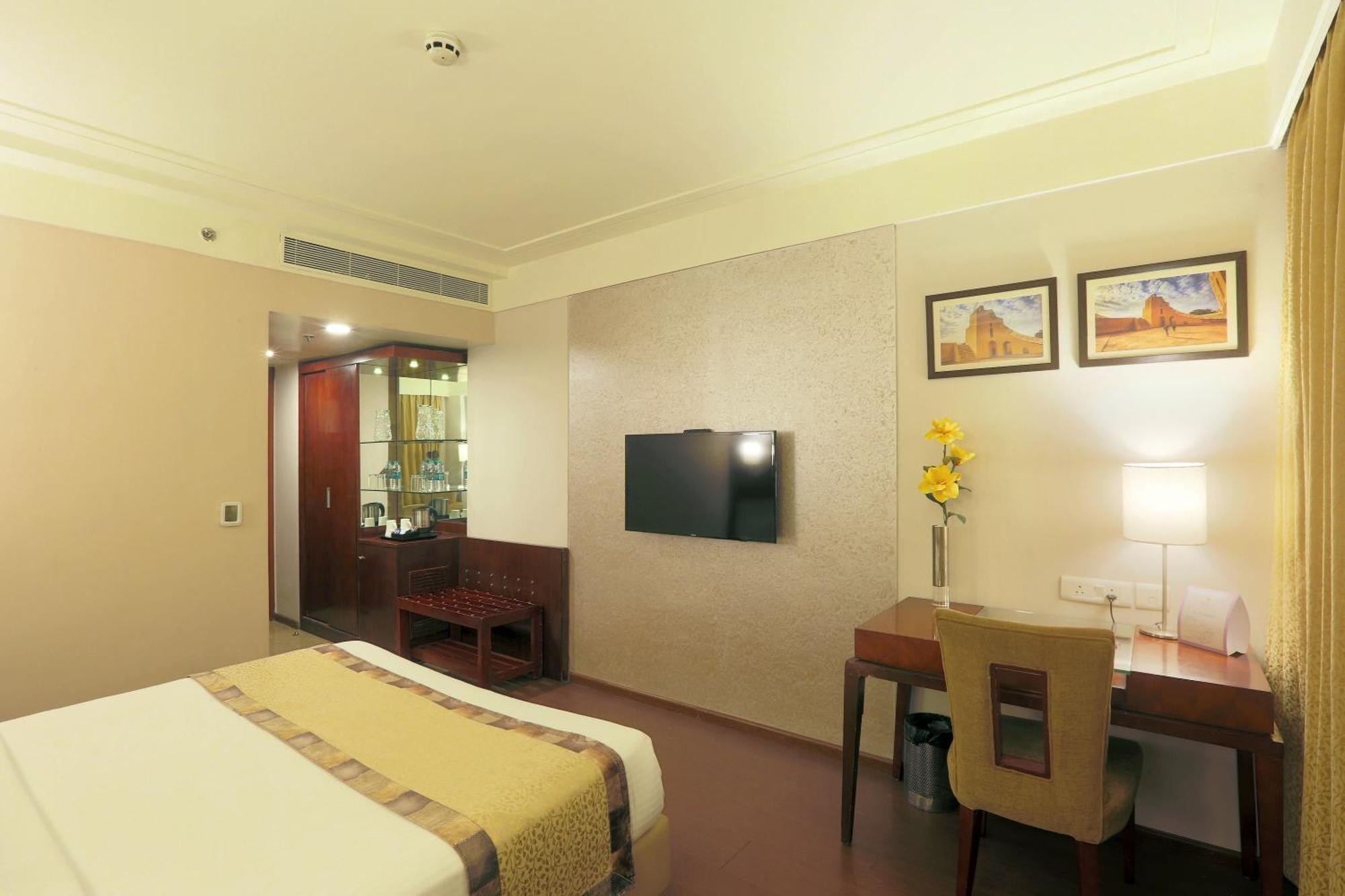 Vesta International Hotel Jaipur Luaran gambar