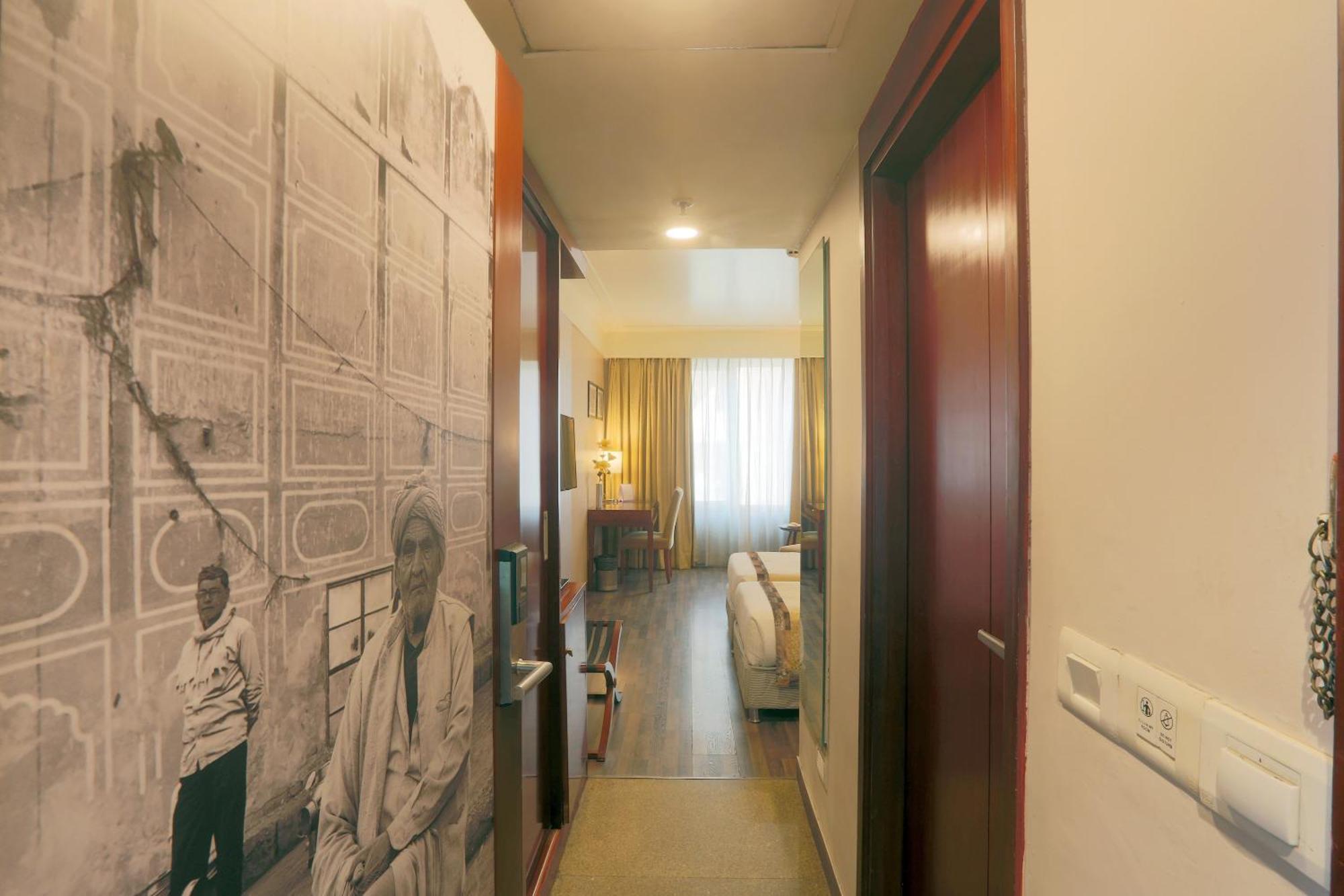 Vesta International Hotel Jaipur Luaran gambar