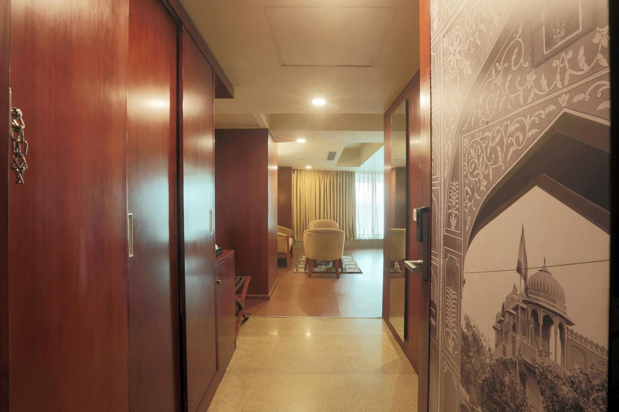 Vesta International Hotel Jaipur Luaran gambar