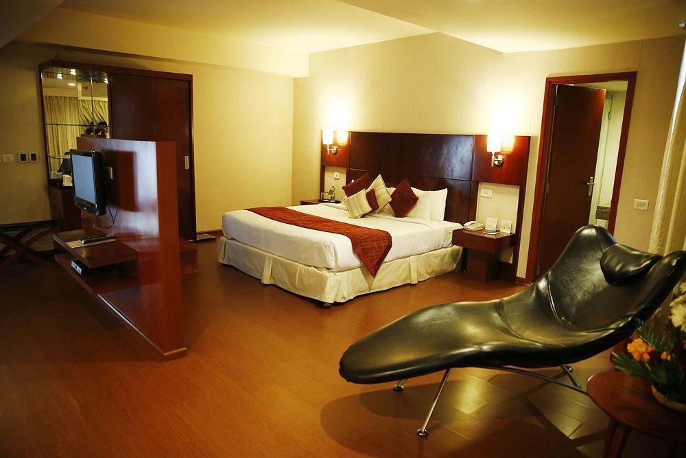 Vesta International Hotel Jaipur Luaran gambar